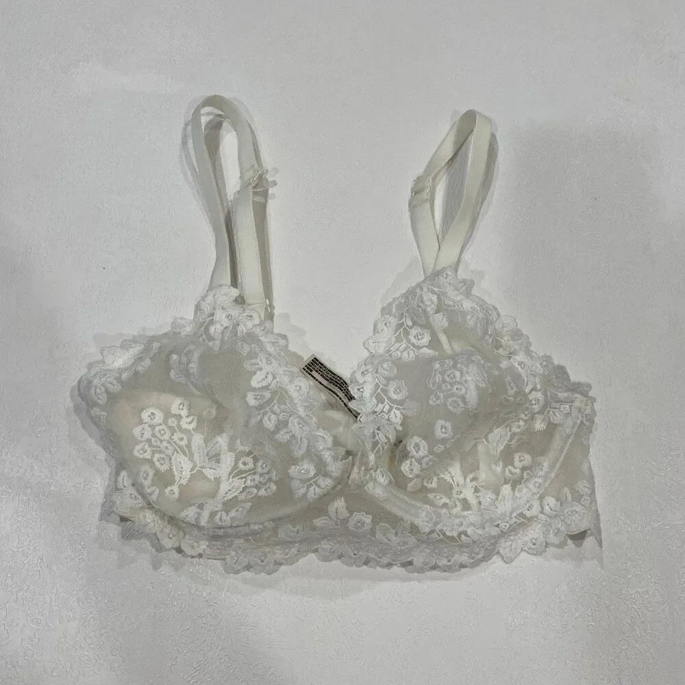 Free People Intimately White Floral Lace Underwire Bra 32D